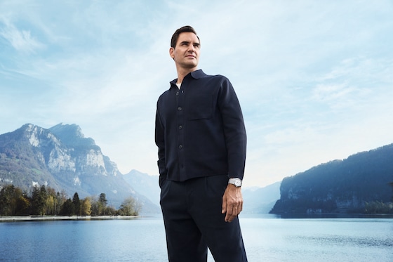 罗杰・费德勒（Roger Federer）佩戴着白色黄金钢款陆使型 40腕表