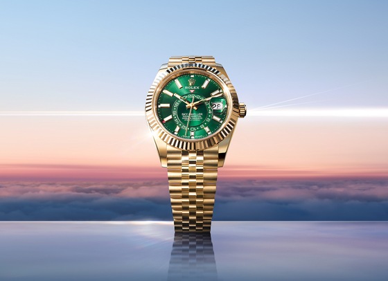 Oyster Perpetual Sky-Dweller, or jaune 18 ct 