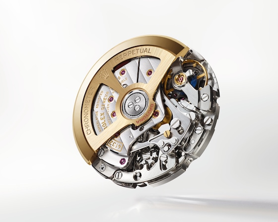 Le calibre 4132 équipe exclusivement la déclinaison du Cosmograph Daytona créée pour célébrer le centenaire des 24 Heures du Mans. 
