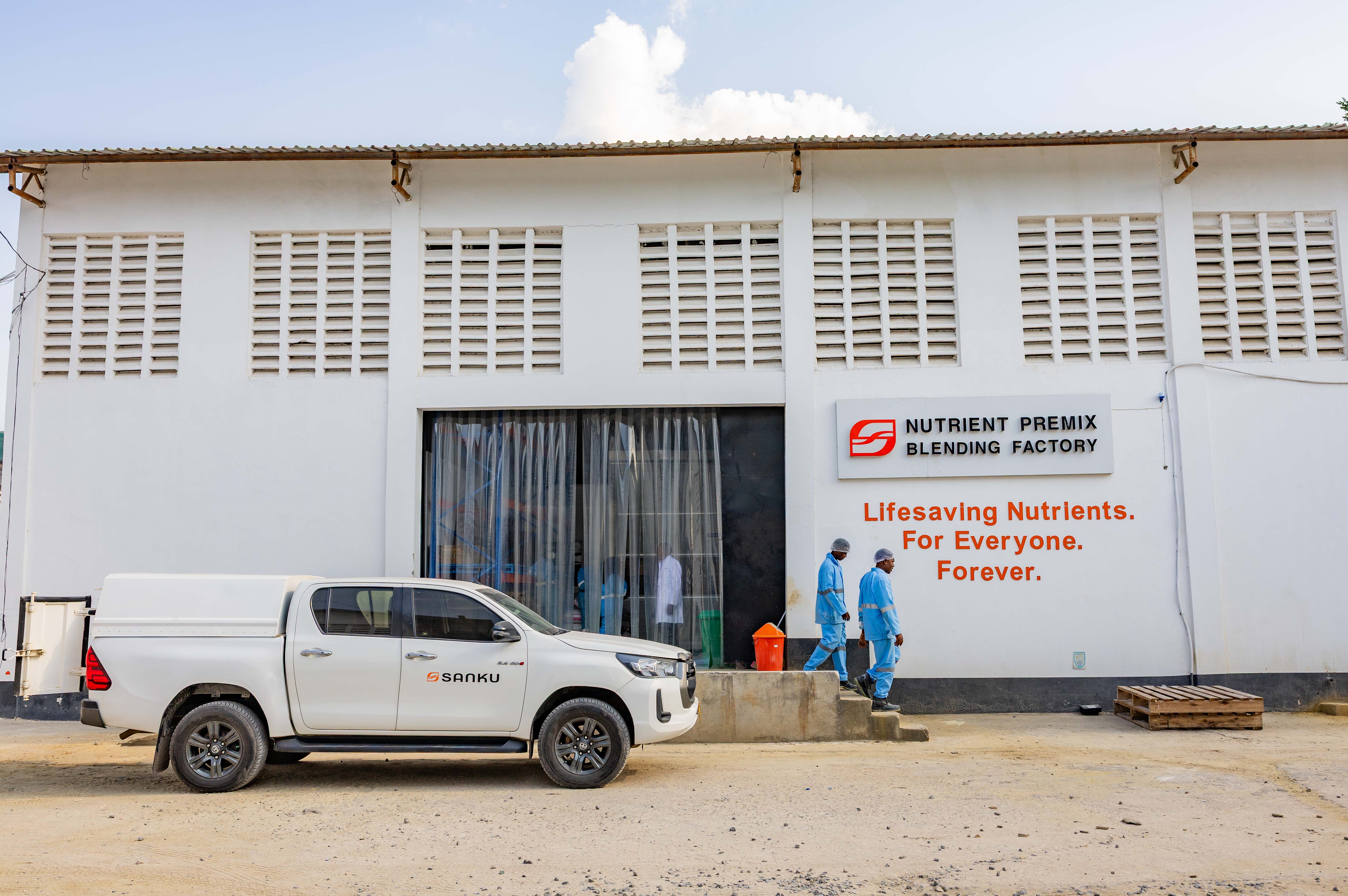 Workers pictured at the Nutrient Premix Blending Factory in Dar es Salaam, Tanzania. The factory has enabled the opportunity for Sanku’s expansion into Ethiopia, with Brooks-church eradicating malnutrition, one fortified bag of flour at a time.