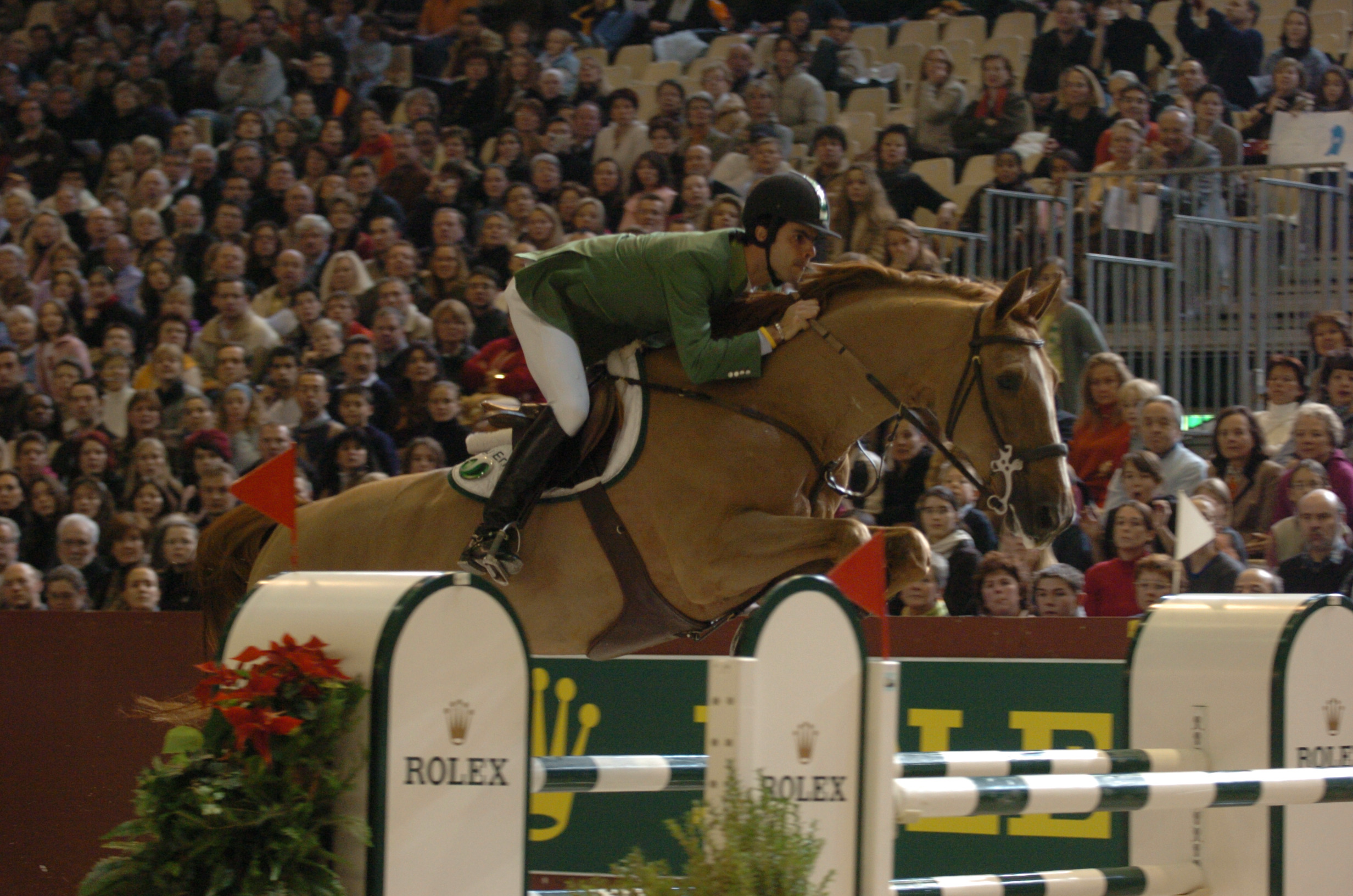 ROLEX TESTIMONEE RODRIGO PESSOA RIDING BALOUBET DU ROUET WINNERS OF THE ROLEX GRAND PRIX AT THE CHI GENEVA 2004