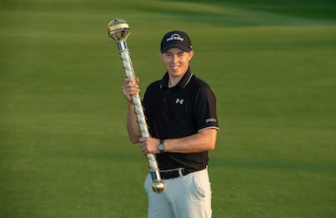 ROLEX TESTIMONEE MATTHEW FITZPATRICK POSES WITH THE 2020 DP WORLD TOUR CHAMPIONSHIP TROPHY