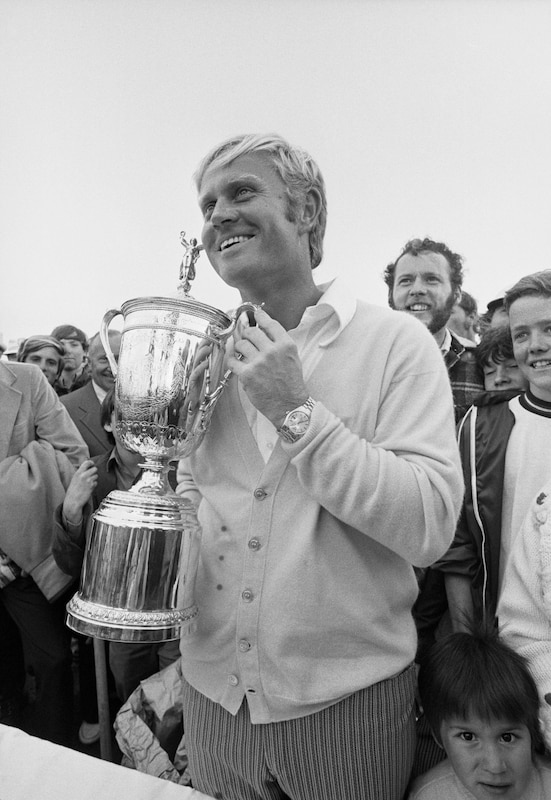 ROLEX TESTIMONEE AND FOUR TIME U.S. OPEN CHAMPION JACK NICKLAUS WITH THE TROPHY AFTER WINNING IN 1972