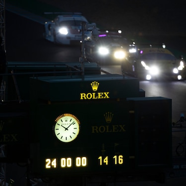 THE ROLEX COUNTDOWN CLOCK AT THE 24 HOURS OF LE MANS 2019
