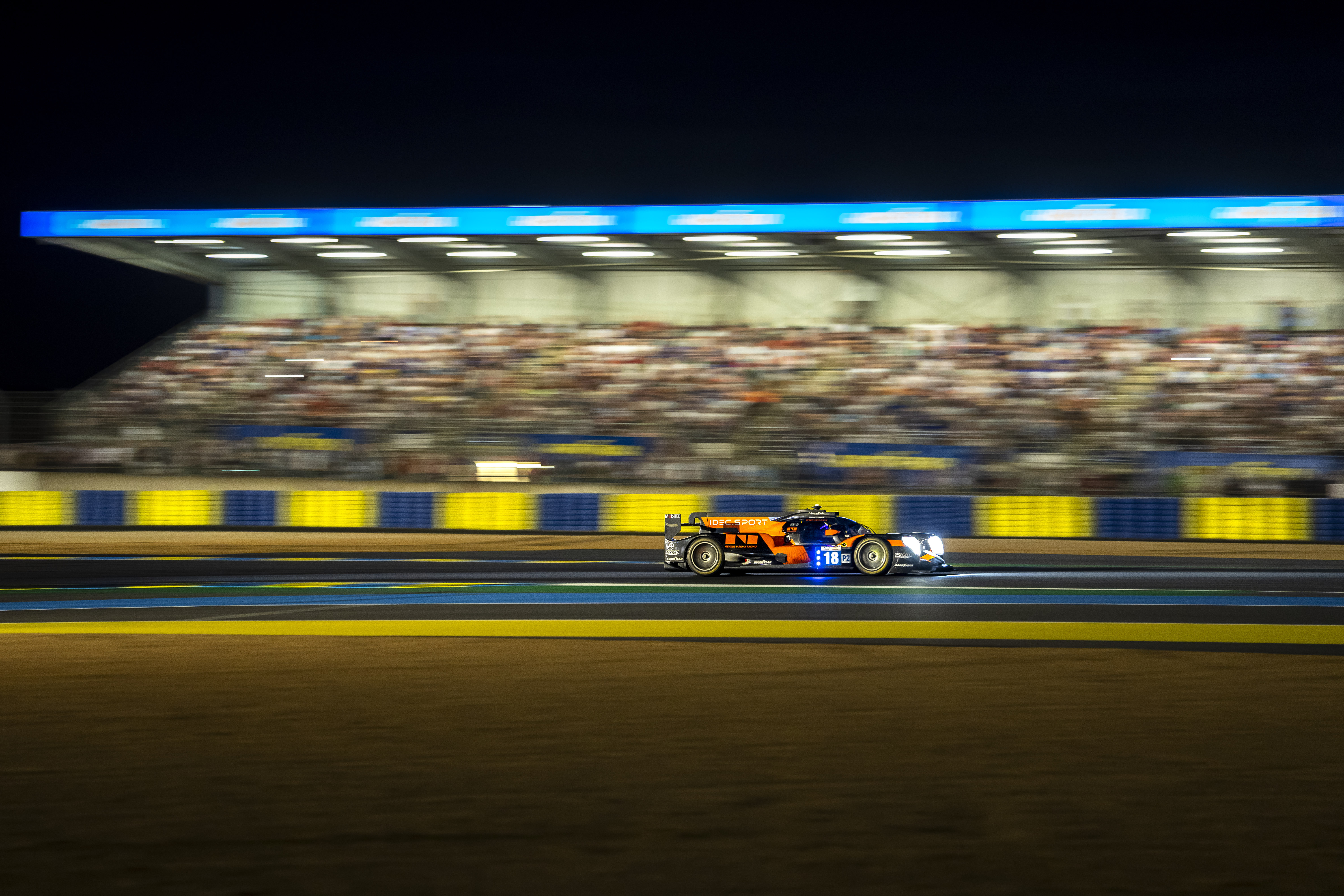 ROLEX TESTIMONEE JAMIE CHADWICK RACING IN THE #18 IDEC SPORT