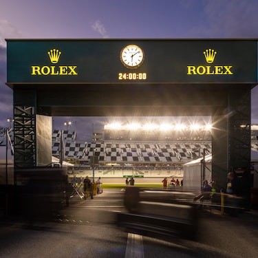 ROLEX COUNTDOWN CLOCK AT DAYTONA INTERNATIONAL SPEEDWAY®