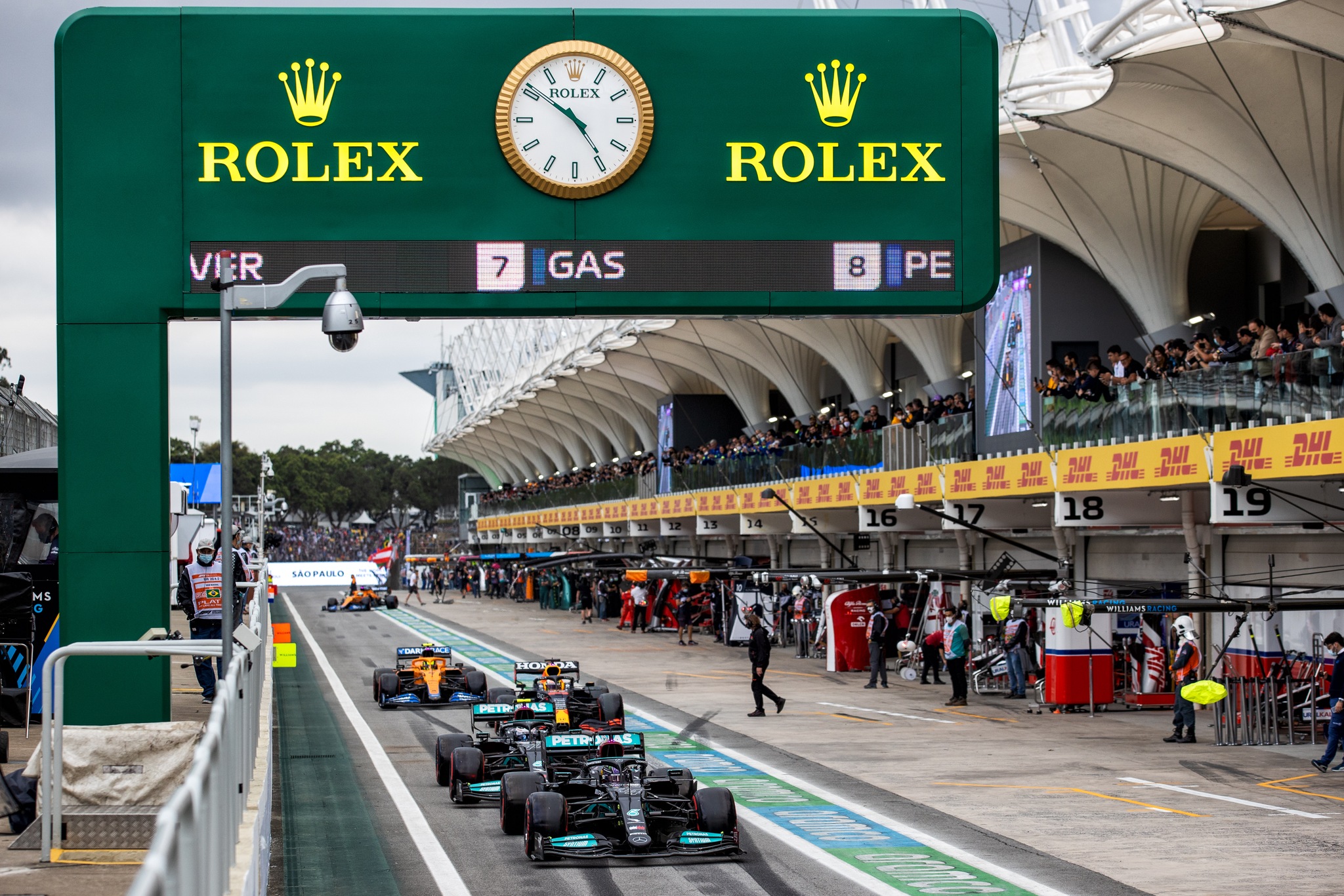 Rolex f1 clock 2025