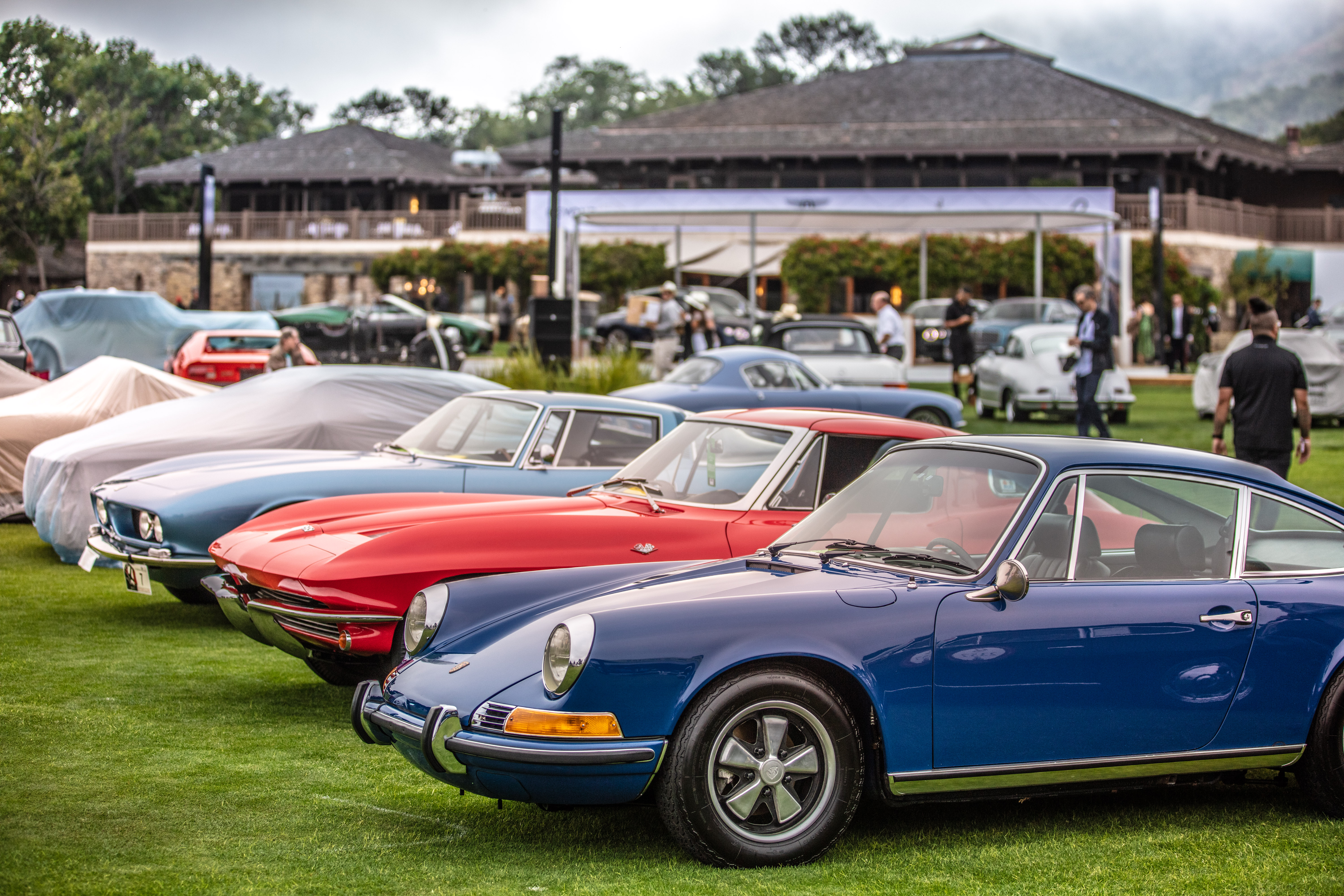 EARLY MORNING AMBIANCE AT THE QUAIL, A MOTORSPORTS GATHERING