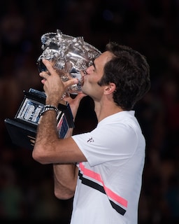 Roger Federer (2004, 2006, 2007, 2010, 2017, 2018)