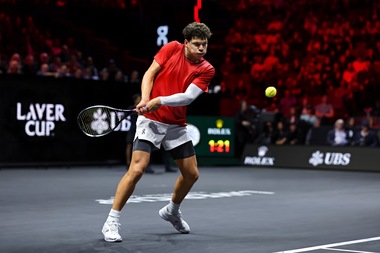 ROLEX TESTIMONEE BEN SHELTON IN ACTION AT THE 2023 LAVER CUP FOR TEAM WORLD