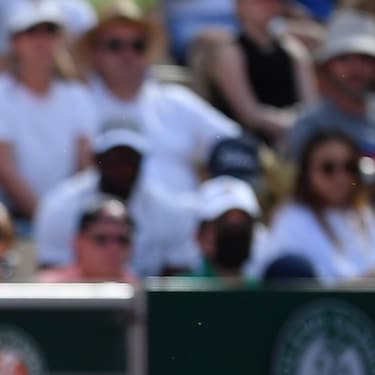 ROLEX TESTIMONEE CARLOS ALCARAZ PLAYS A BACKHAND AT ROLAND-GARROS 2022