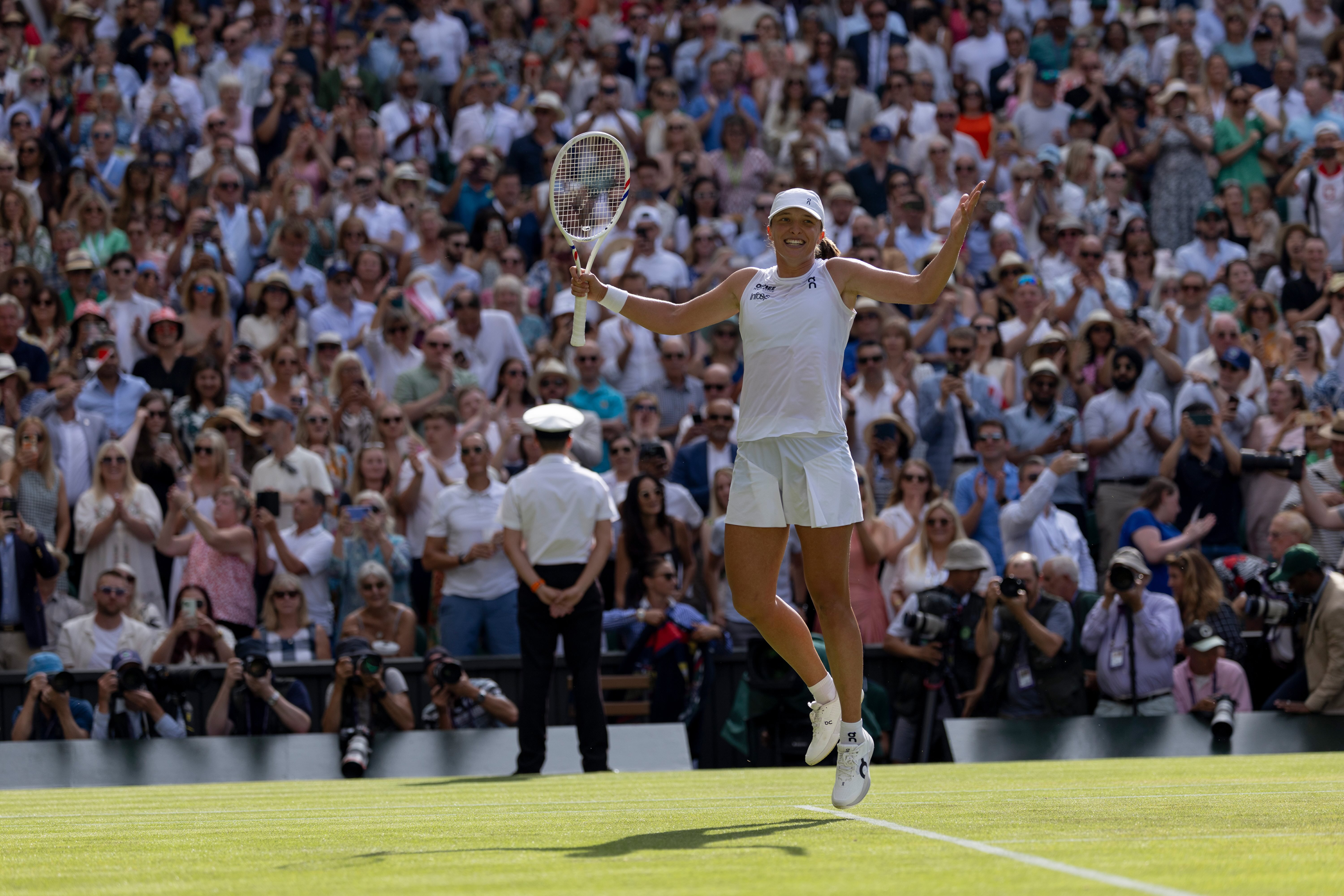 ROLEX TESTIMONEE AND 2025 WIMBLEDON LADIES' SINGLES CHAMPION IGA ŚWIĄTEK CELEBRATES AFTER THE FINAL