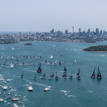 sydney to hobart yacht race positions