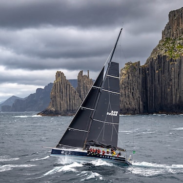 yacht tracker sydney to hobart 2023
